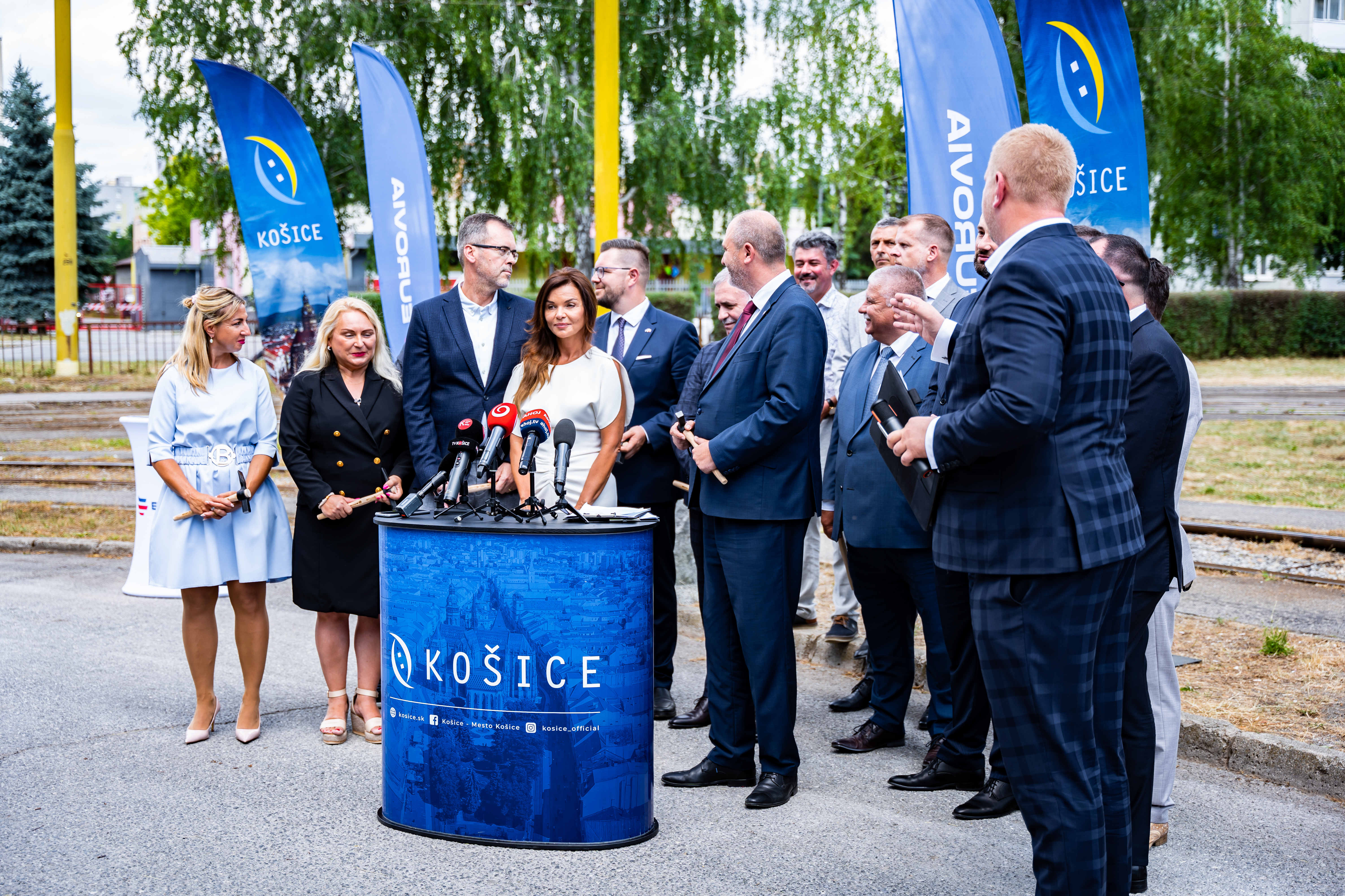 Tlacovy brifing - Modernizacia elektrickovych trati MET 2-19